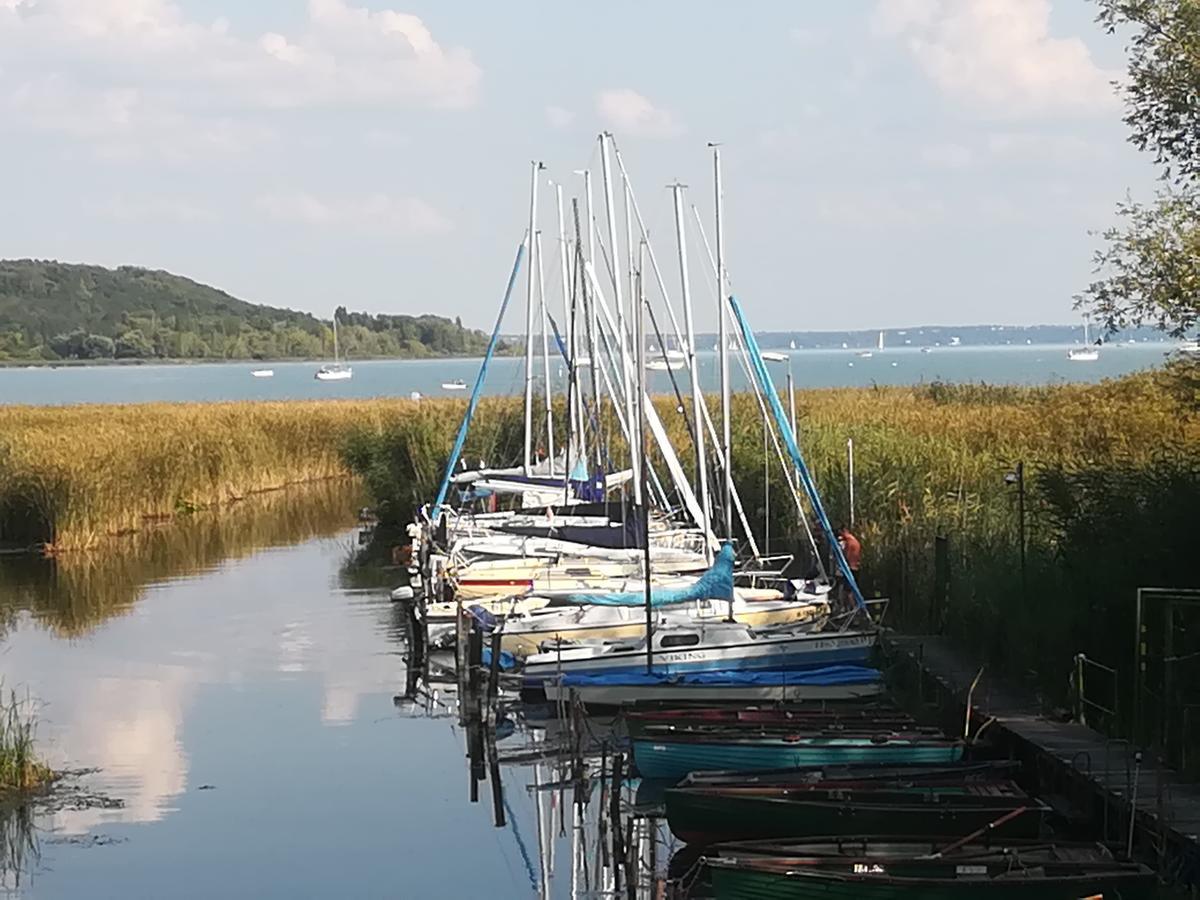 Betty Apartman Balatonfuzfo Exterior photo